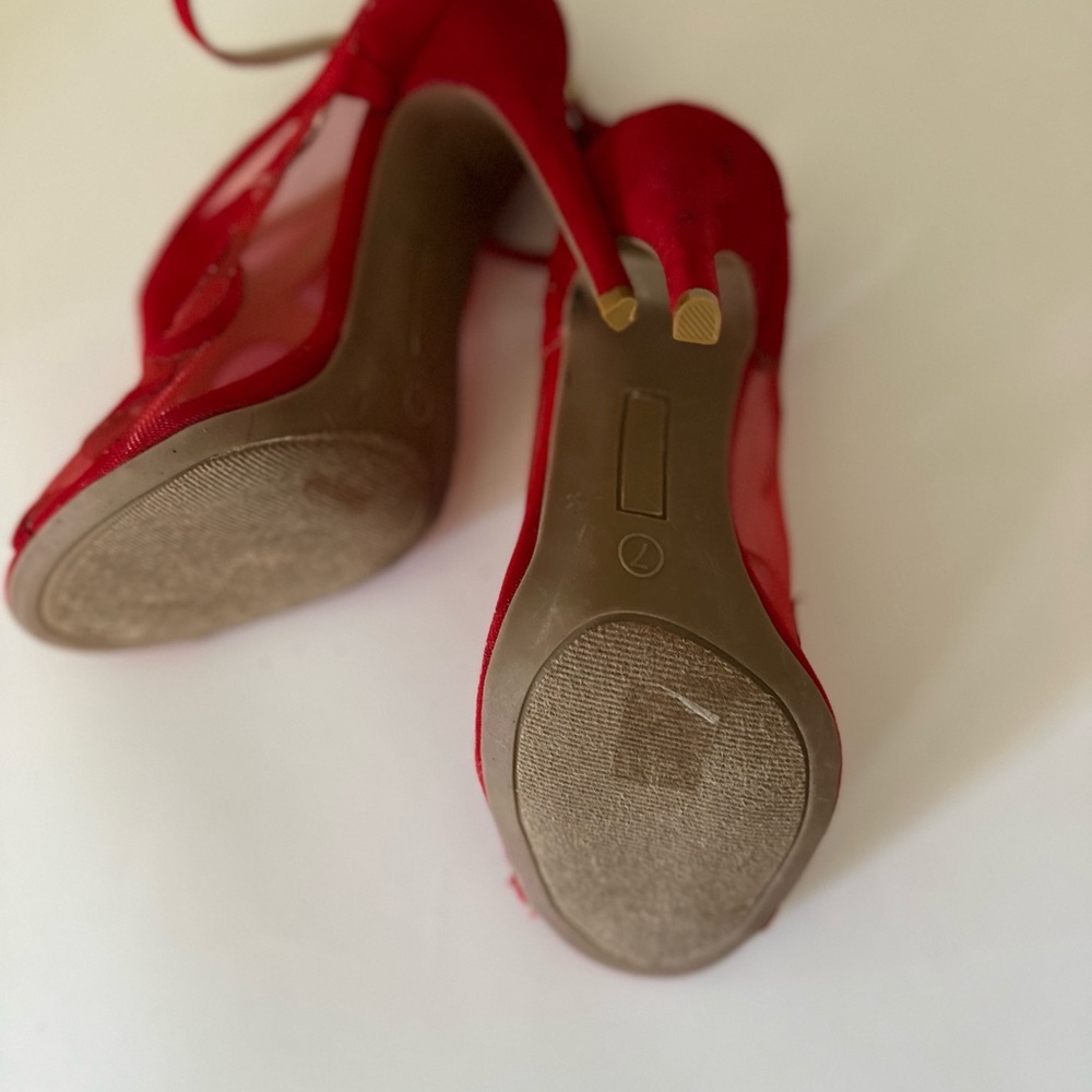 Yoki Red Open-Toe Heels - Picture 7 of 8